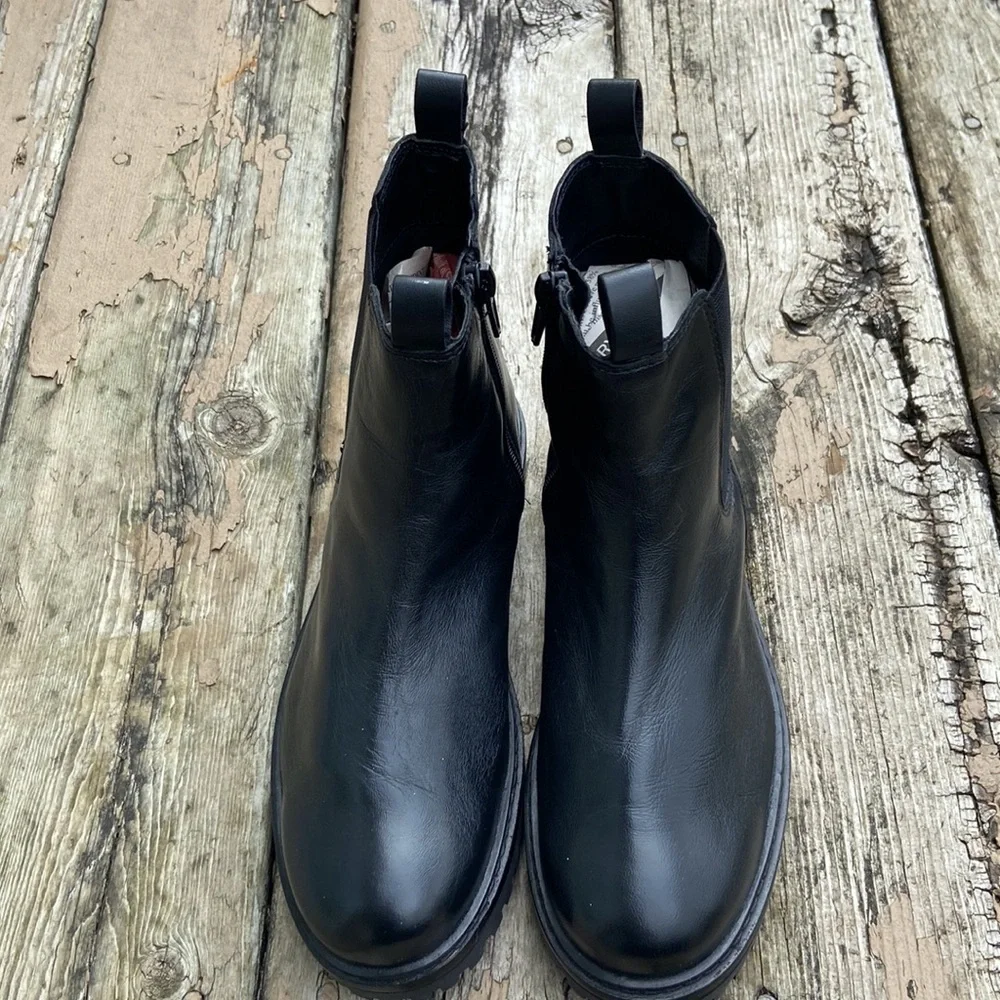Women’s Zara Chunky Lug Black Leather Ankle Boots Size 5, Excellent Condition!! - Picture 3 of 14